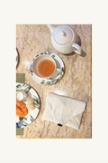 Hélène | Bag | Breakfast Flat | Swan | 
上質なベロア生地に繊細なレースをあしらった贅沢な仕立て。深みのある質感が陰影を生み出し、淑女の装いに静かな自信と知的な品格を添えるバッグです。
Captured at Flourish, Sindhorn Kempinski Hotel Bangkok.
ホテルステイやラウンジ、旅先のディナーに映える上品でタイムレスなクルーズラインのミニバッグ。
On Elegance. Timeless Travel Wear for Hotel Stay, Lounge and Cruising.